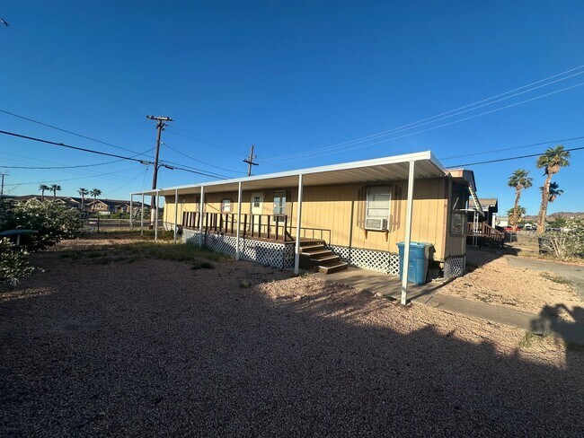 Building Photo - 3 Bedroom 2 Bathroom Mobile/Manufactured Home!!!!