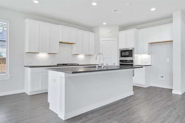 Building Photo - 8535 Oceanmist Cv Dr