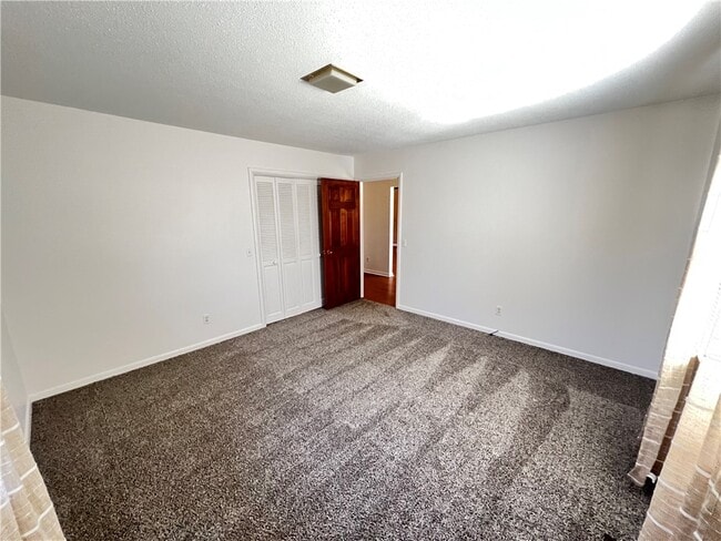 Building Photo - 1402 Westwood Ave