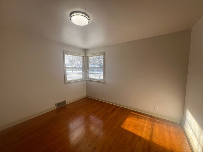 Building Photo - Click the “Apply Now” button or email wapmrentals@gmail.com for a prompt response.