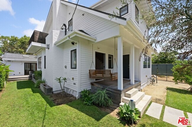 Building Photo - 4525 Melbourne Ave