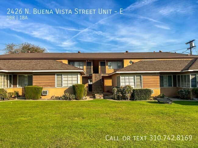 Building Photo - 2426 N Buena Vista St