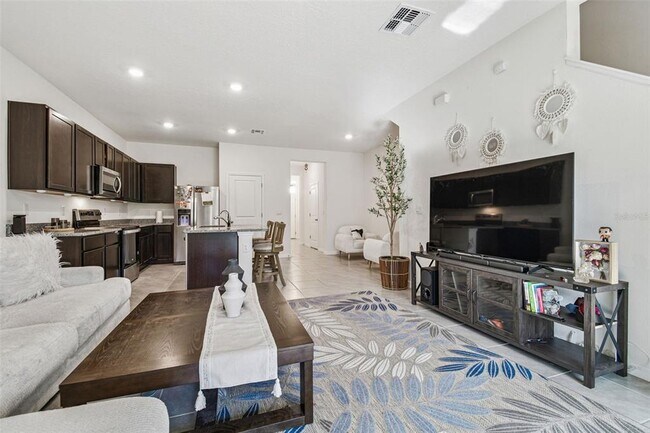 Building Photo - 11070 Crescent Deer Dr