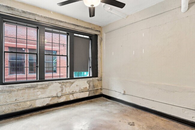 Building Photo - 6825 Avenue C