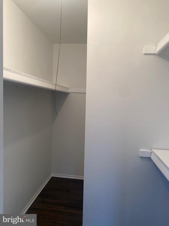 Building Photo - 1903 Jefferson Ct