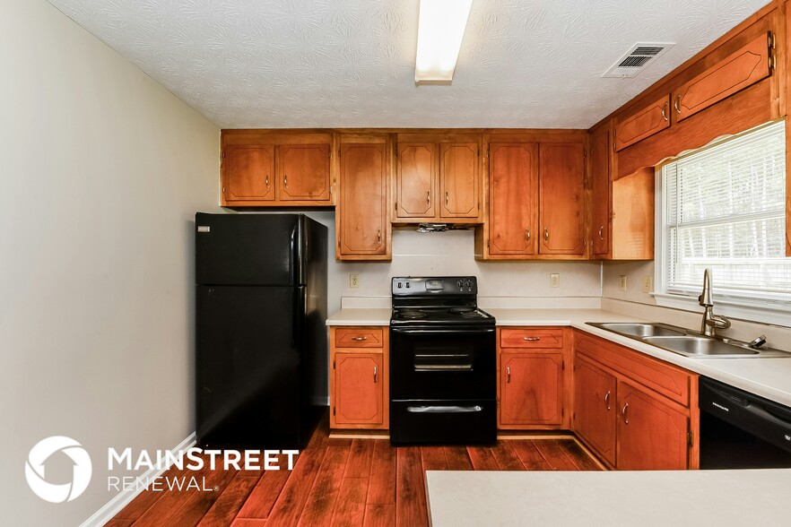 Building Photo - 55 Creekstone Ct