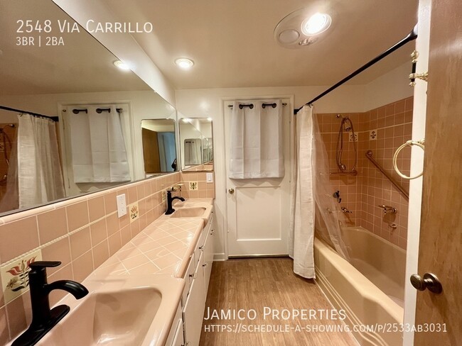 Building Photo - 2548 Vía Carrillo
