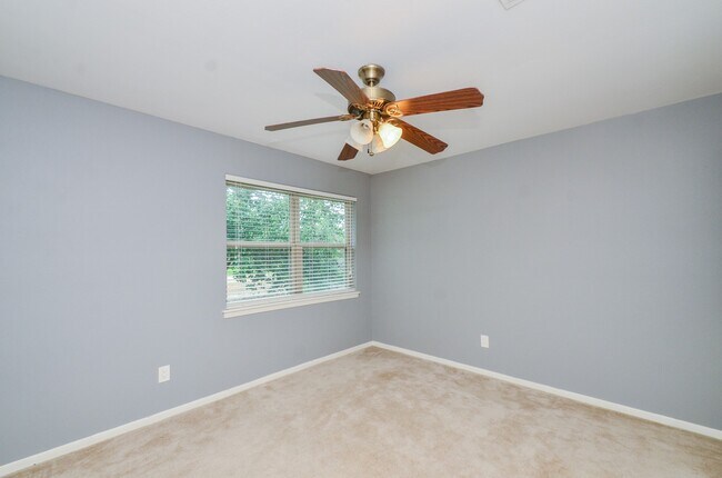 Building Photo - 2103 Winged Foot Dr