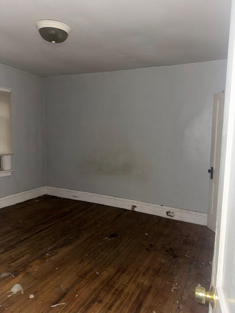 Building Photo - 3738 Sylvan Pl