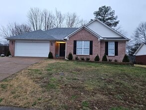 Building Photo - 8 Walnut Grove Cove