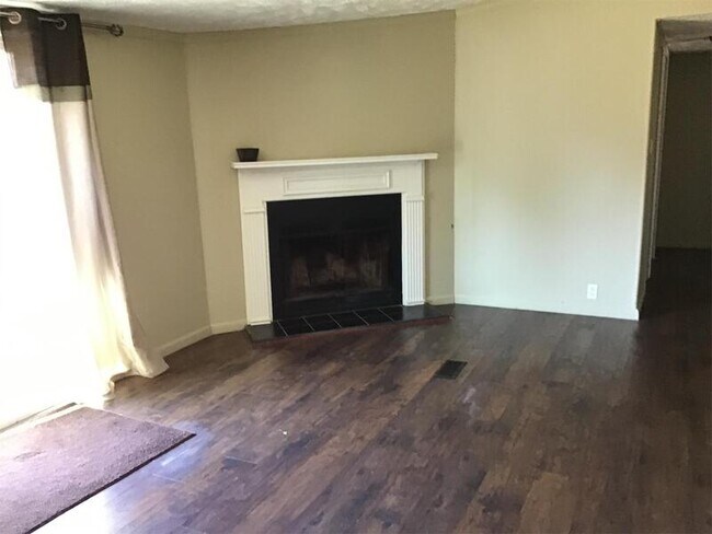 Building Photo - 1126 Tearcoat Rd