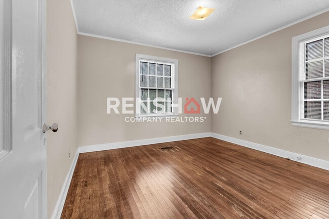 Building Photo - 3757 Faxon Ave