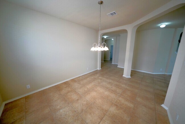 Building Photo - Immaculate Rental Now Available in Cibolo!...