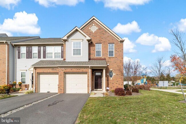 Building Photo - 42 Sundance Dr