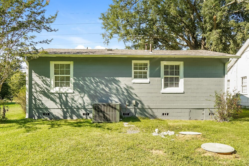 Building Photo - 3004 Forestdale Blvd