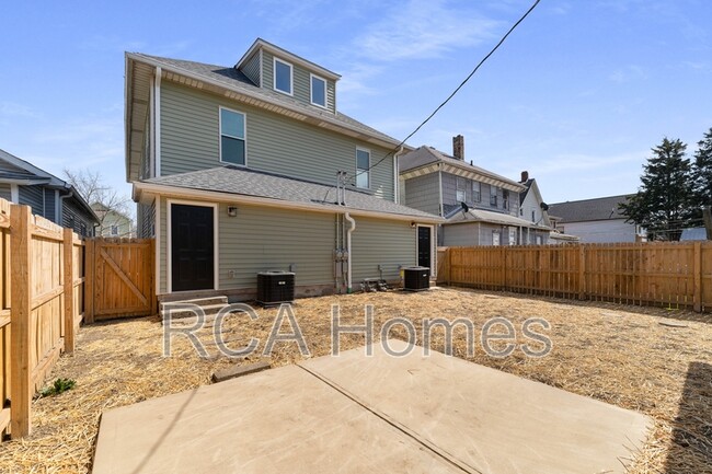 Building Photo - 238 Eastern Ave