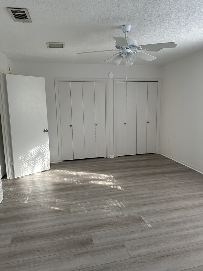 Building Photo - 96 Yacht Club Dr NE