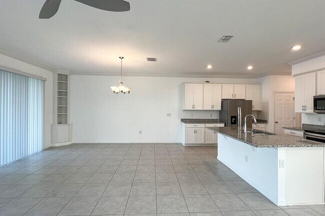 Building Photo - 15589 Willow Arbor Cir