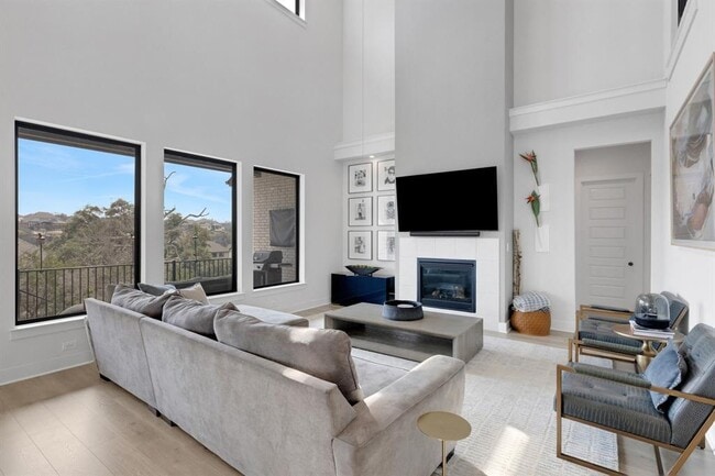 Building Photo - 325 Cumberland Cv