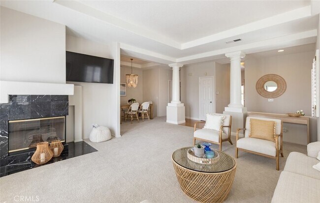 Building Photo - 25 Centre Ct