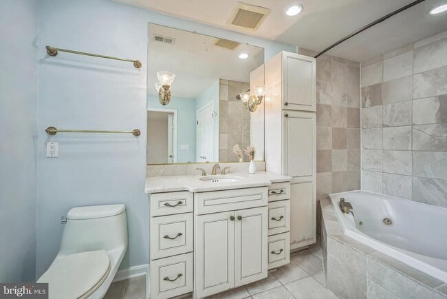 Building Photo - 7330 Lewinsville Park Ct