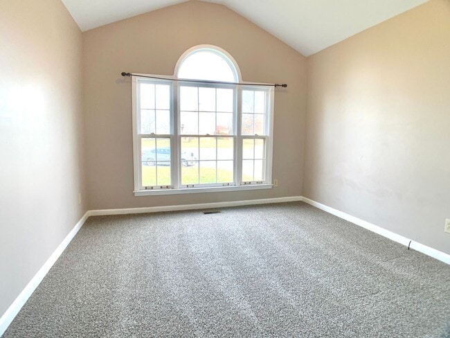 Building Photo - 3310 Mallard Dr