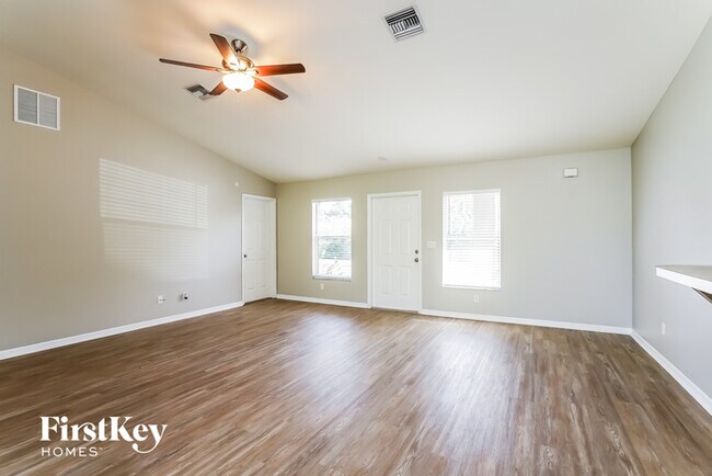 Building Photo - 2023 Grayson Ave