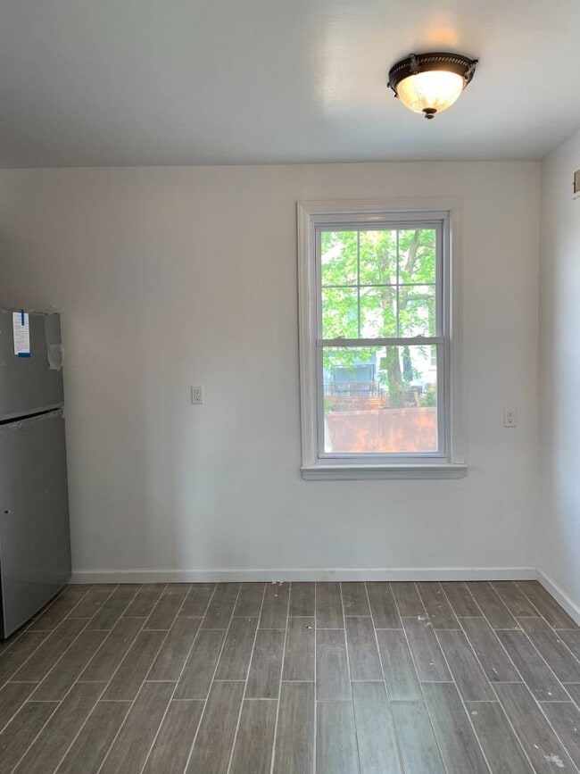 Building Photo - 405 Bement Ave
