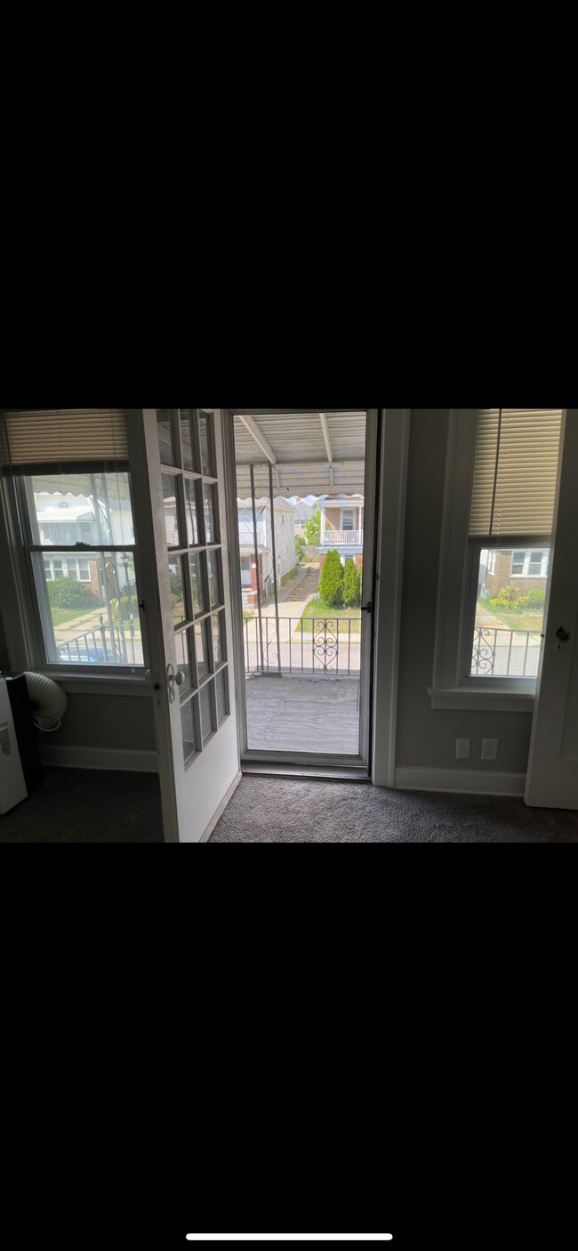 Building Photo - 295 Hartwell Rd