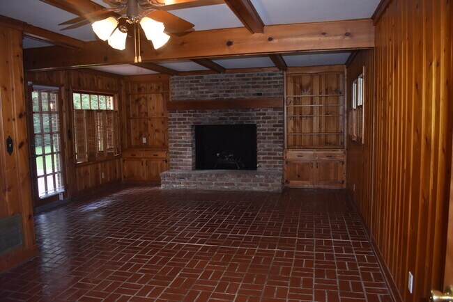Building Photo - This is it