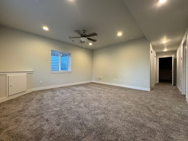 Building Photo - Beautiful New 2 Story Home w/Finished Basement!