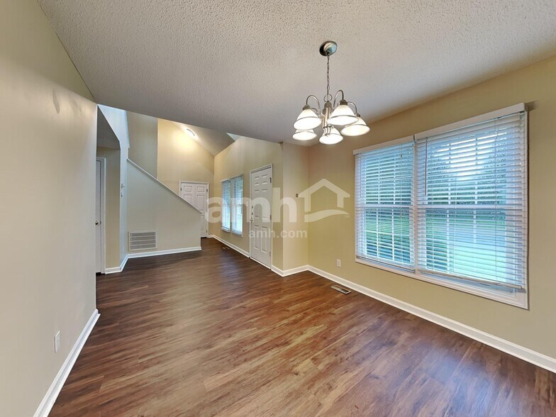 Building Photo - 5220 Turf Grass Ct