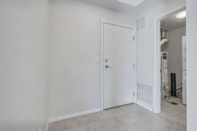 Building Photo - 1655 N Humboldt St