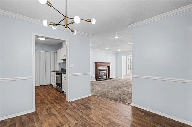 Building Photo - 1603 Augusta Dr