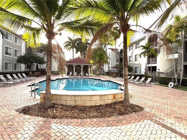 Building Photo - 6851 SW 44th St