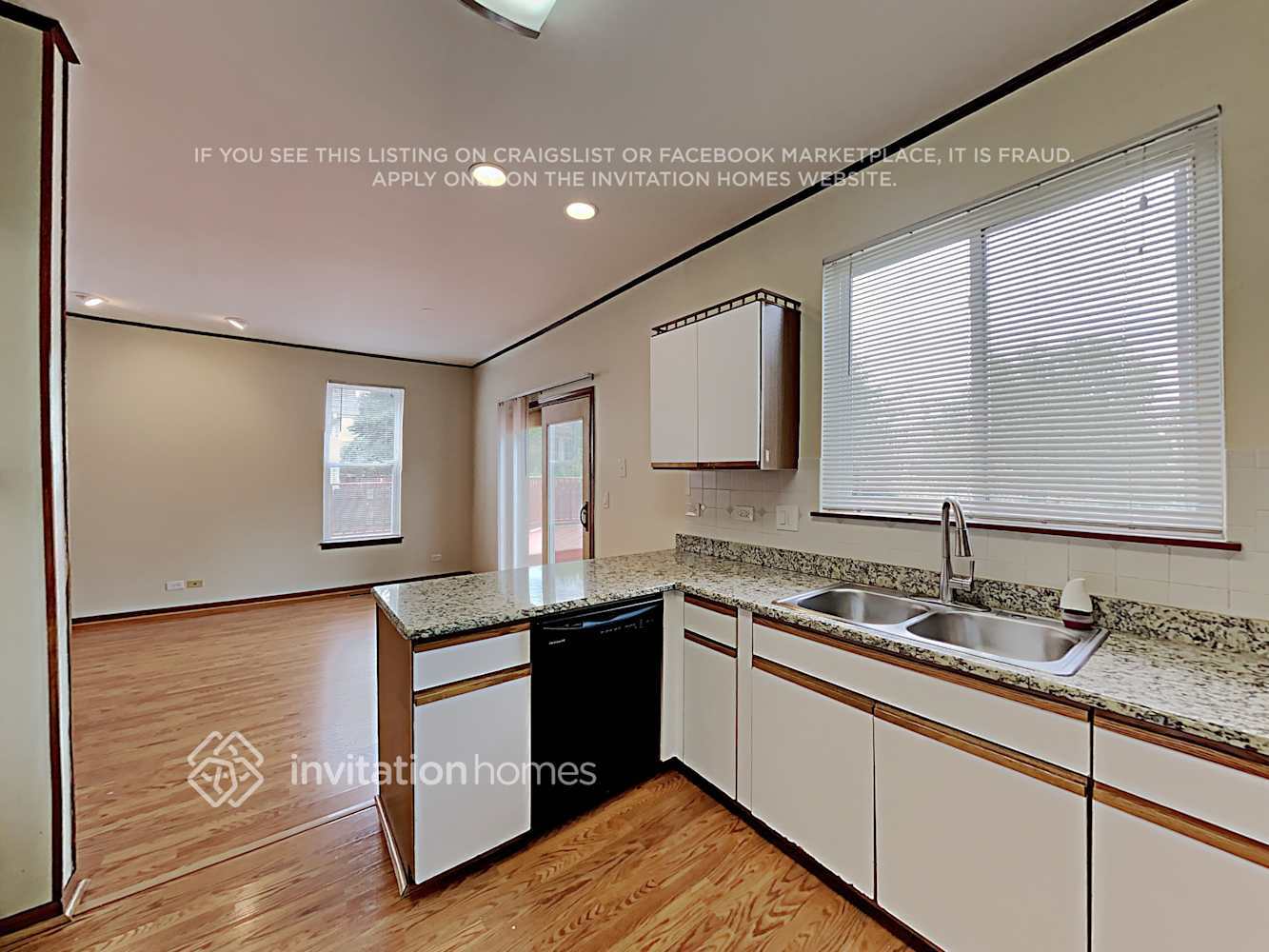 Building Photo - 2176 Edinburgh Ln
