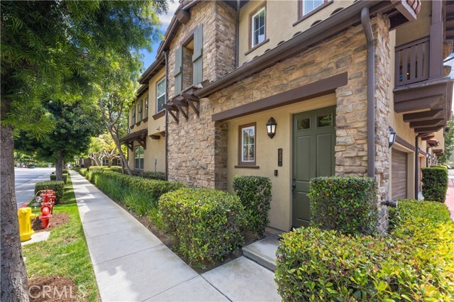 Building Photo - 118 Coral Rose