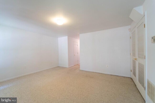 Building Photo - 15154 Brazil Cir