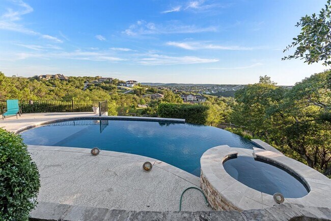 Building Photo - 1400 Camelback