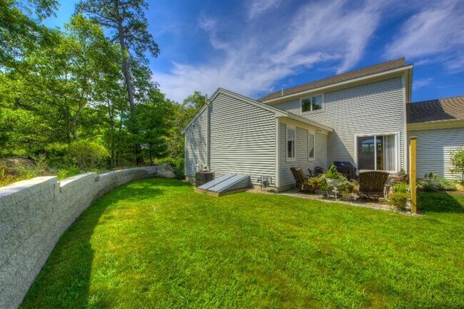 Building Photo - 9 Aspen Rd