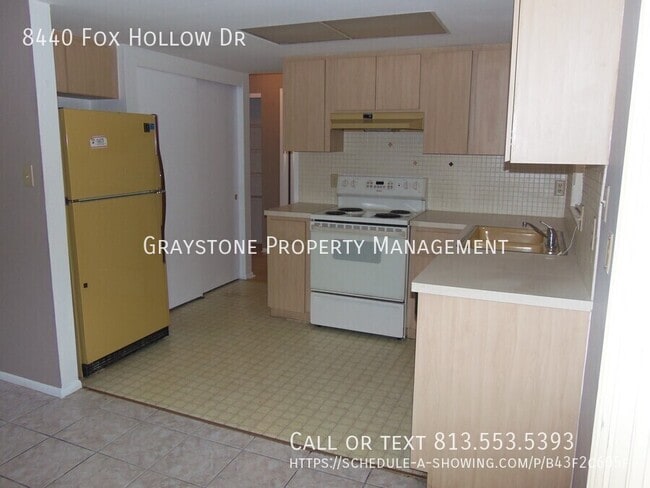 Building Photo - 8440 Fox Hollow Dr