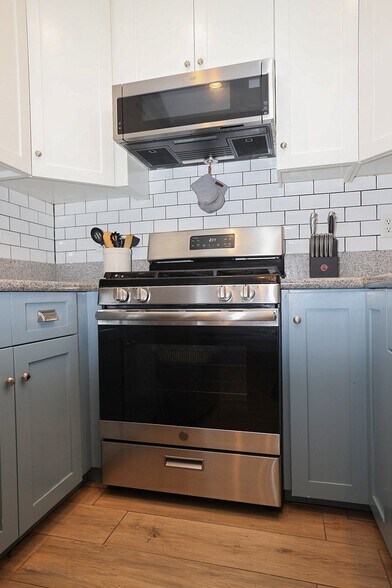 Building Photo - 24131 Del Monte Dr.