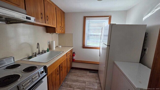 Building Photo - 127 Ursini Dr