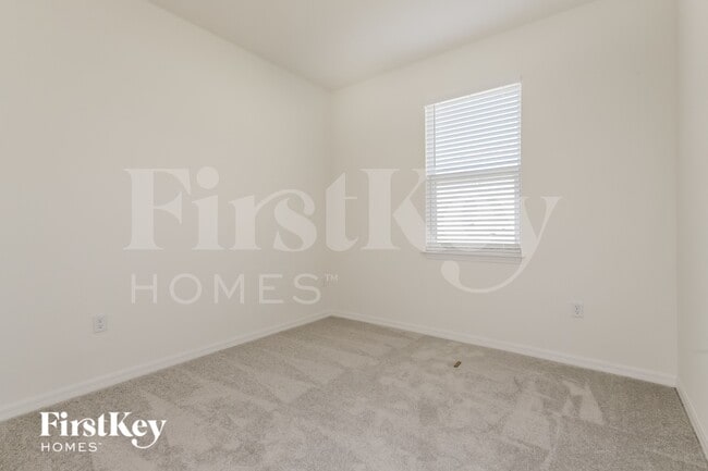 Building Photo - 113 Windsor Reserve Dr