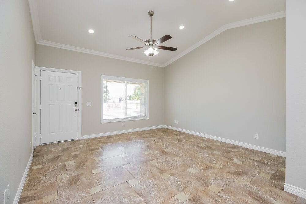 Building Photo - 1401 N Ironwood St