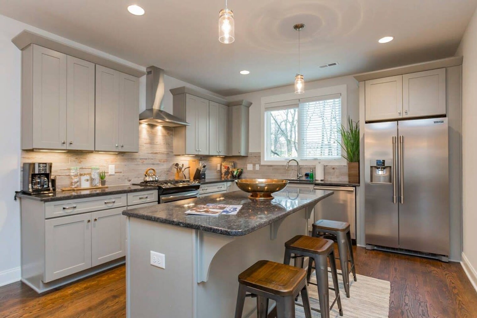 Building Photo - 505 Wedgewood Ave