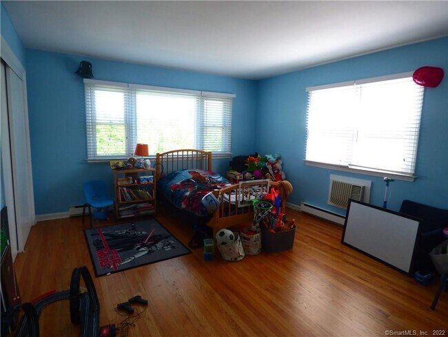 Building Photo - 52 Rodwell Ave