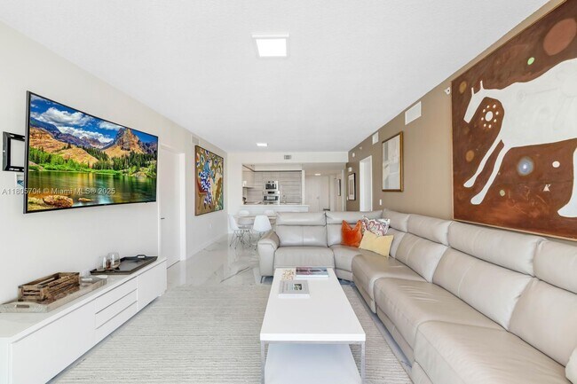 Building Photo - 300 Sunny Isles Blvd