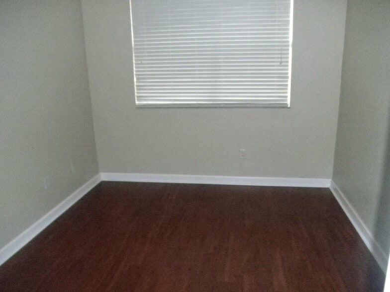 Building Photo - 2314 Shoma Ln