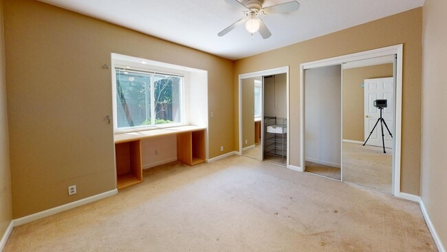 Building Photo - 3856 Dunford Way